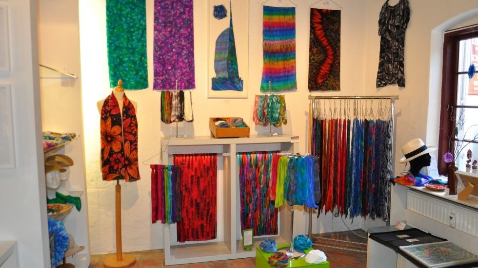 Seidiges von Julia Miksch in der FEINART Ateliergemeinschaft, © Julia Miksch Seidiges von Julia Miksch in der FEINART Ateliergemeinschaft, © Julia Miksch