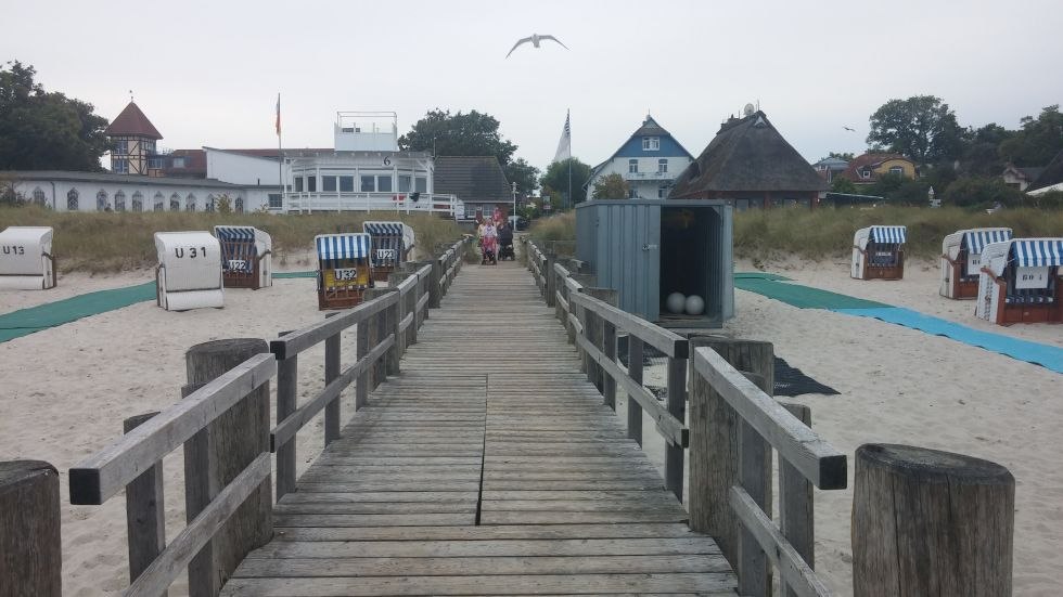 Drempelvrij strandplezier in de kustplaats aan de Oostzee K&uuml;hlungsborn // &copy; TSK
