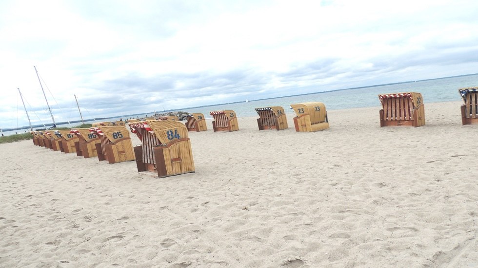 Blick linker Strandabschnitt zur Mole hin // &copy; Kurverwaltung Insel Poel