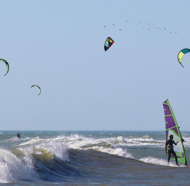 Kitesurfen en windsurfen, Oostzee, Usedom // © Schöne Freizeit Kitesurfen en windsurfen, Oostzee, Usedom // © Schöne Freizeit