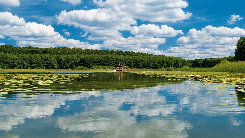 Mit dem Flo&szlig; auf der Havel schippern // &copy; MV-T/Pescht