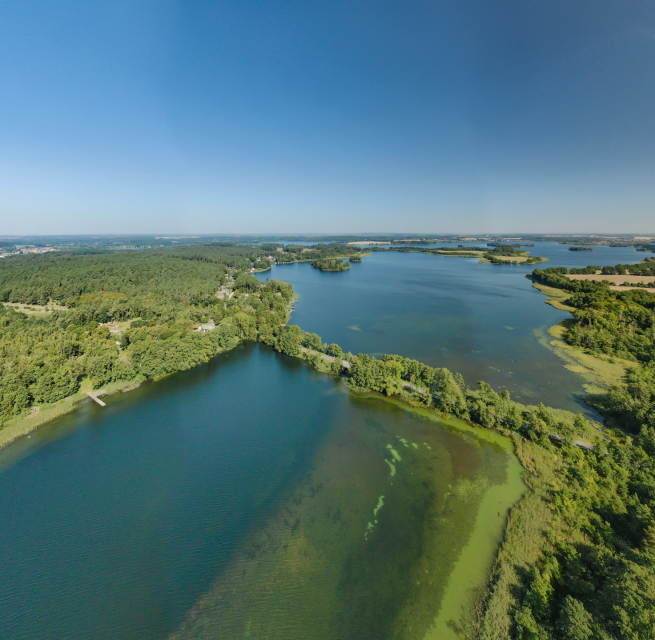 Ein unvergesslicher Urlaub im Apartmenthaus am Krakower See:
Natur, Entspannung und Aktivität vereint // © K&K Ferienimmobilien GmbH & Co.KG Ein unvergesslicher Urlaub im Apartmenthaus am Krakower See:
Natur, Entspannung und Aktivität vereint // © K&K Ferienimmobilien GmbH & Co.KG