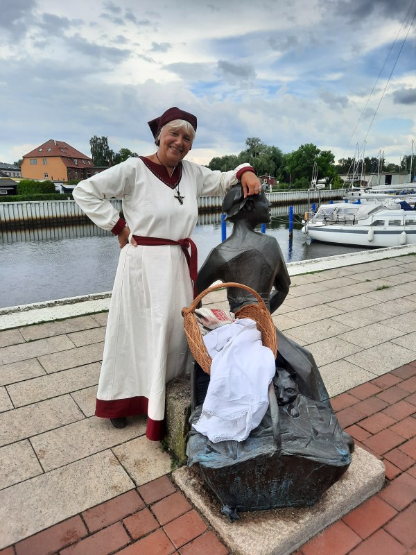 Stadtführung mit der "Waschfrau" // © Uta Sommer Stadtführung mit der "Waschfrau" // © Uta Sommer