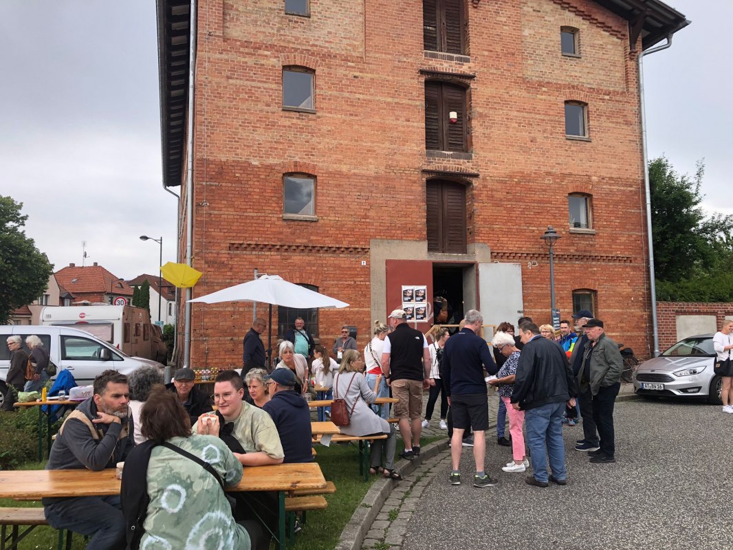 Kunstspeicher Austellung/Markt // &copy; Hagen Effenberger