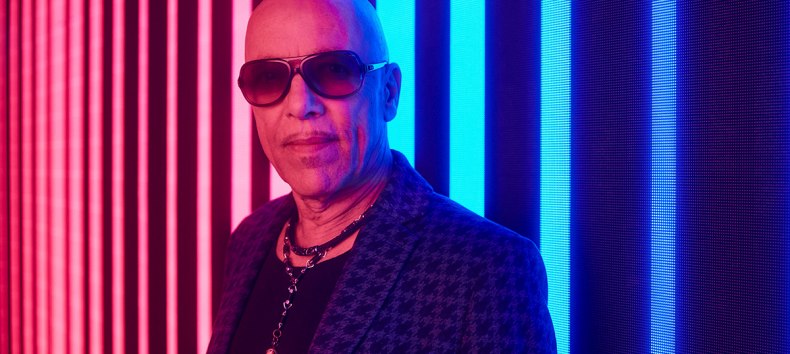 TONI KRAHL - Genauso war's, © MichaelPetersohn TONI KRAHL - Genauso war's, © MichaelPetersohn