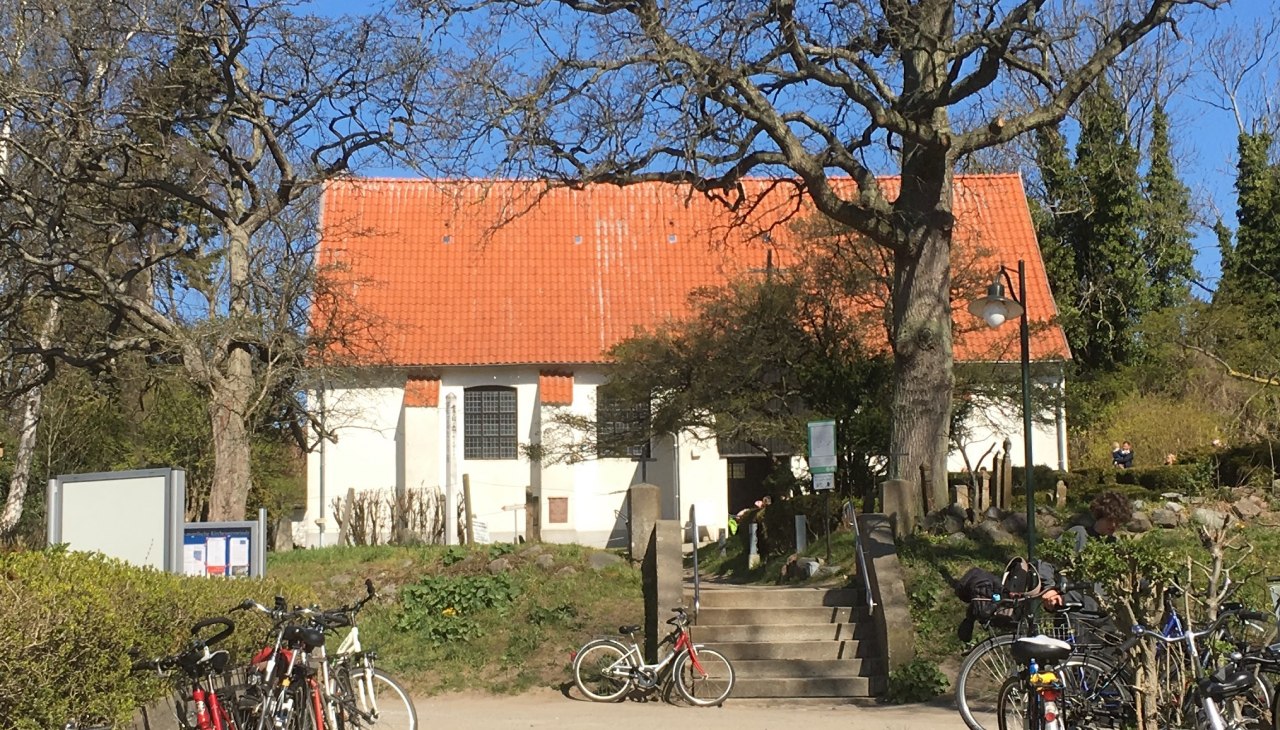 Inselkirche in Kloster, © Hiddenseer Hafen- und Kurbetrieb Inselkirche in Kloster, © Hiddenseer Hafen- und Kurbetrieb