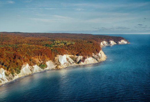 Kreidefelsen im Nationalpark Jasmund im Herbst beim Sonnenaufgang, © MV-T/Gänsicke Kreidefelsen im Nationalpark Jasmund im Herbst beim Sonnenaufgang
