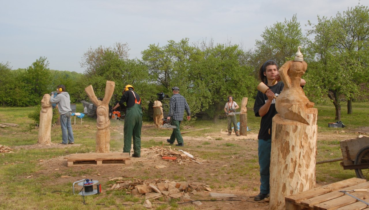 Holzbildhauer-Workshop am Waldmuseum, &copy; Klaus Borrmann