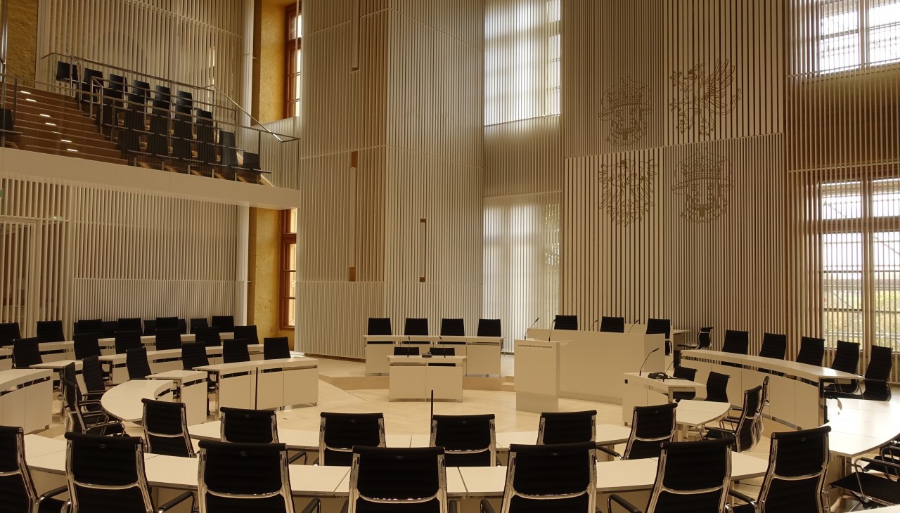 Landtag Plenarsaal Schwerin, &copy; Landtag Plenarsaal