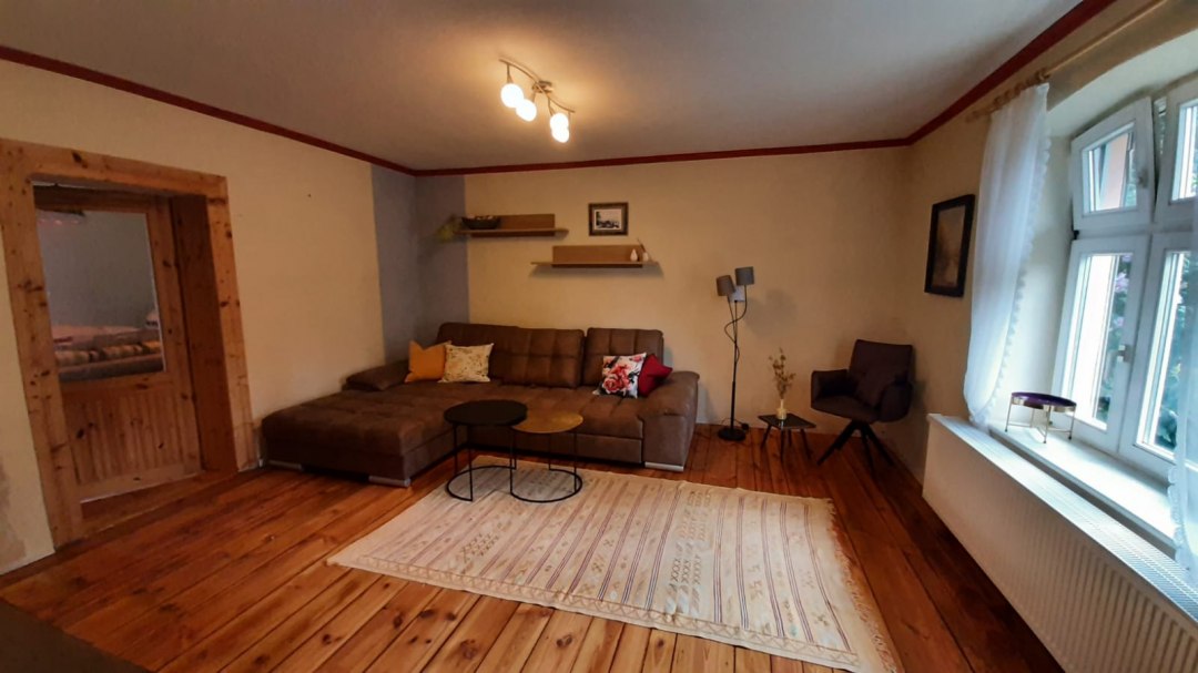 Urige Gem&uuml;tlichkeit im Wohnzimmer, &copy; Gabriele K&ouml;lbl