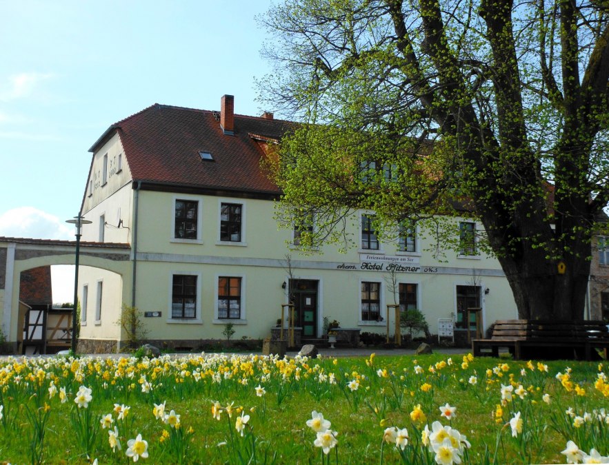 Ostansicht des ehemaligen Hotel Pfitzner, &copy; Bernhard Pfitzner