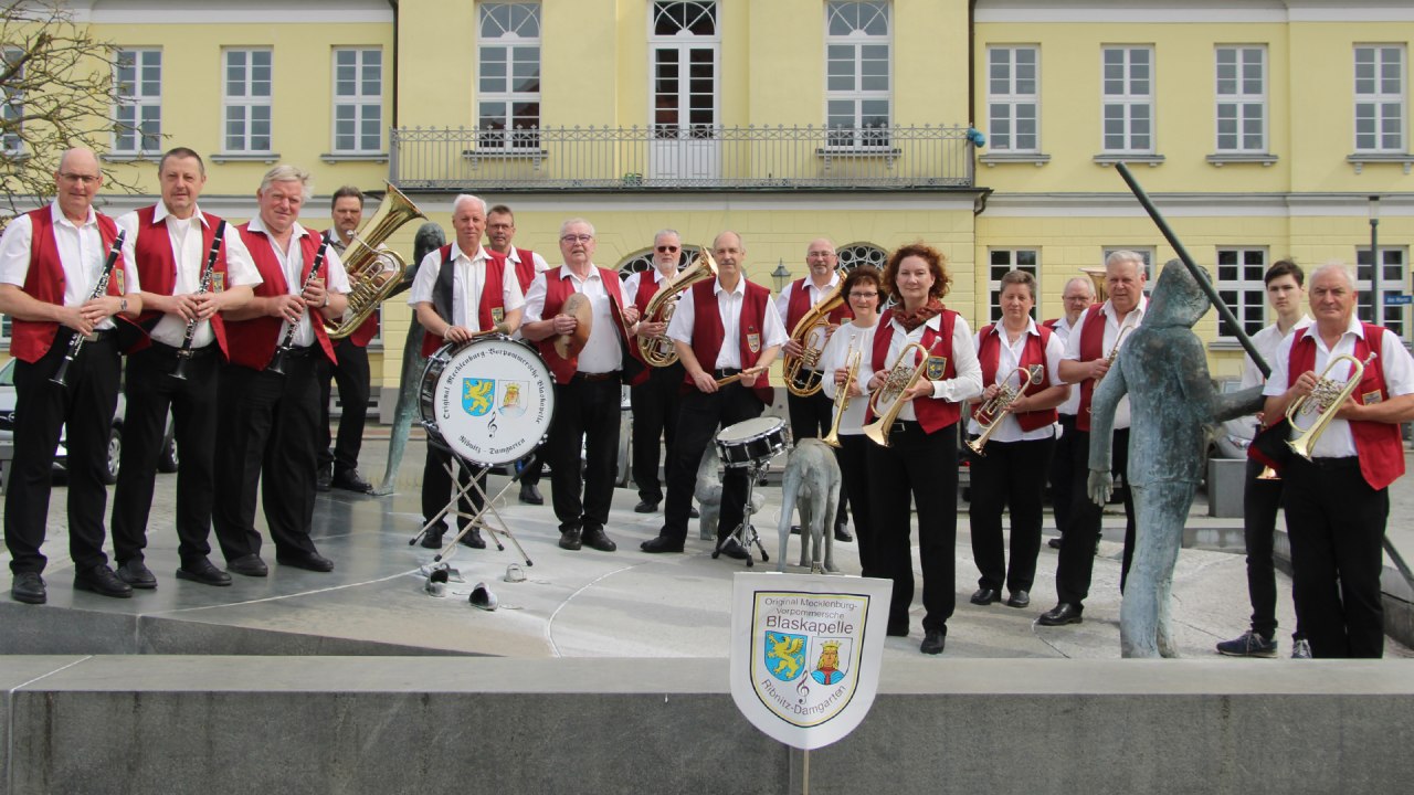 &copy; Original  Mecklenburg-Vorpommersche Blaskapelle