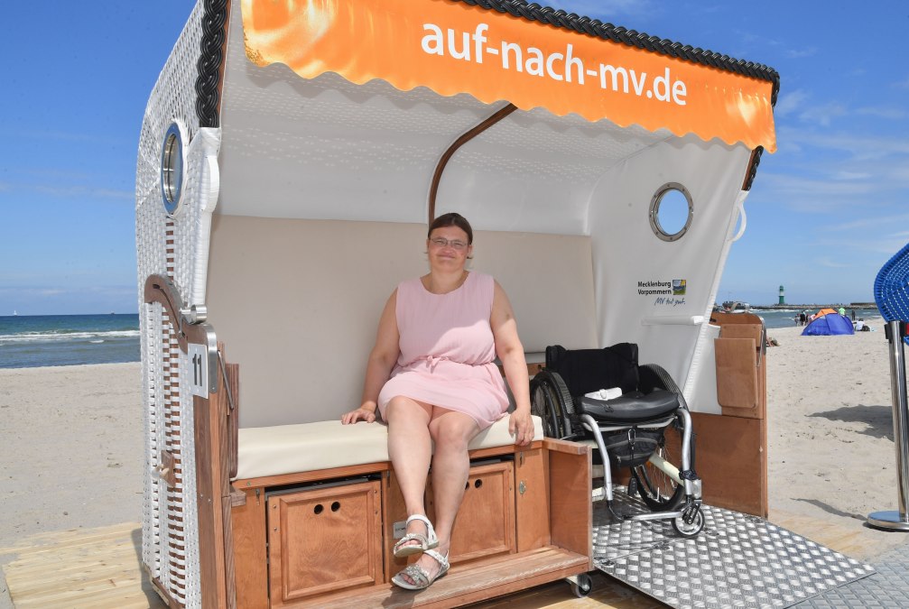 Barrierefreier Strandkorb an Strandaufgang Nr. 4, © TZRW Barrierefreier Strandkorb an Strandaufgang Nr. 4, © TZRW