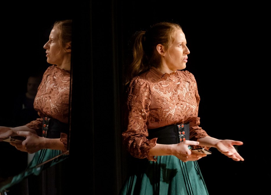 Silke Winkler, &copy; Mecklenburgisches Staatstheater