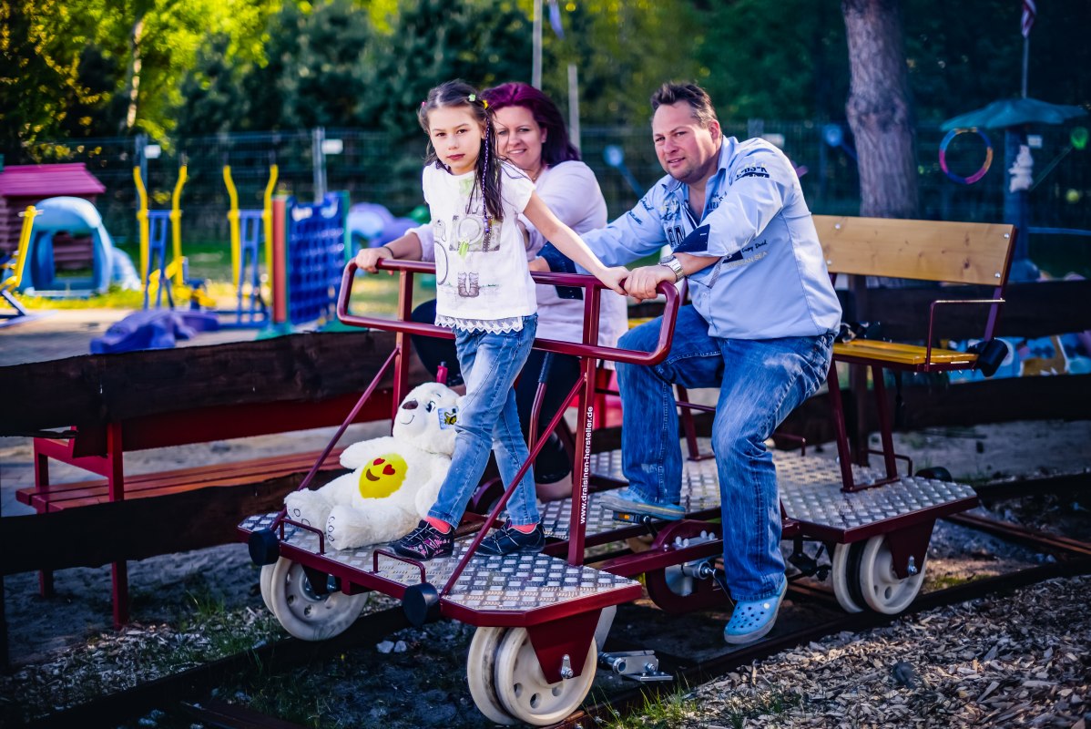 Kinderland trolley Trassenheide // &copy; Kinderland Trassenheide/ B. Eske