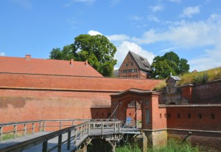 Eingangsbereich der Kasematte "Greif" // © Tourismusverband Mecklenburg-Schwerin Eingangsbereich der Kasematte "Greif" // © Tourismusverband Mecklenburg-Schwerin