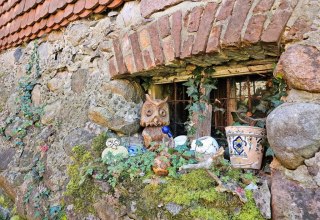 Kunst im Garten des Gutshofs Alt Guthendorf, &copy; S. Maus