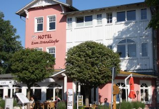 Au&szlig;enansicht Hotel Zum Strandl&auml;ufer // &copy; Hotel Zum Strandl&auml;ufer