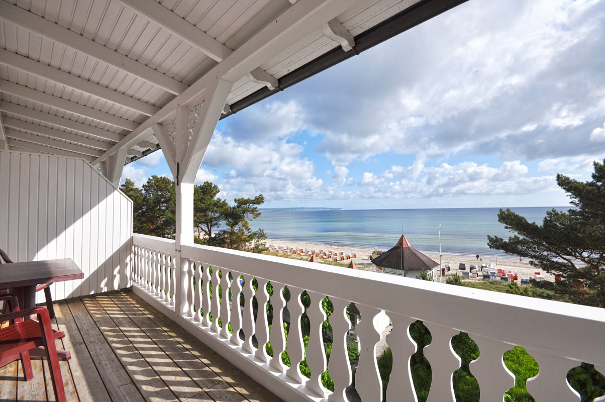 Einen fantastischen Meerblick haben Sie von unseren Doppelzimmern und den Appartements. // &copy; Strandhotel zur Promenade
