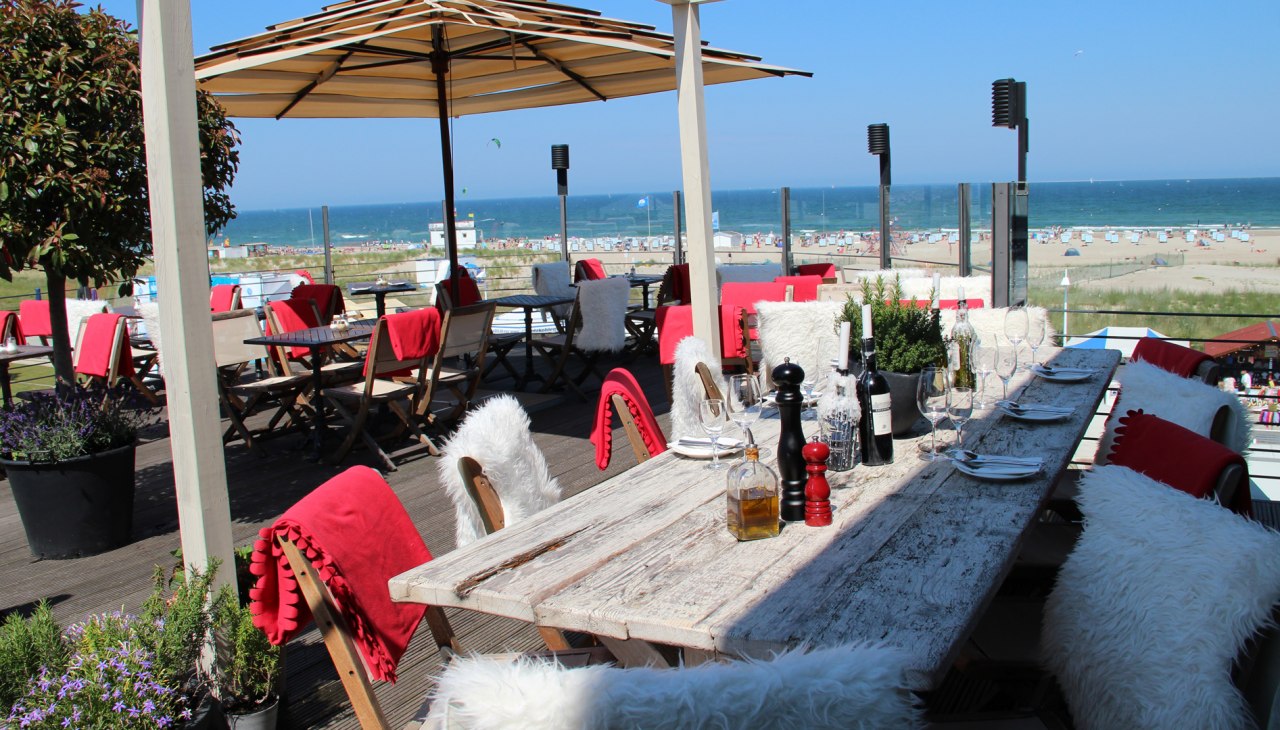 Blick von der Terrasse, © Kurhaus Warnemünde Blick von der Terrasse, © Kurhaus Warnemünde