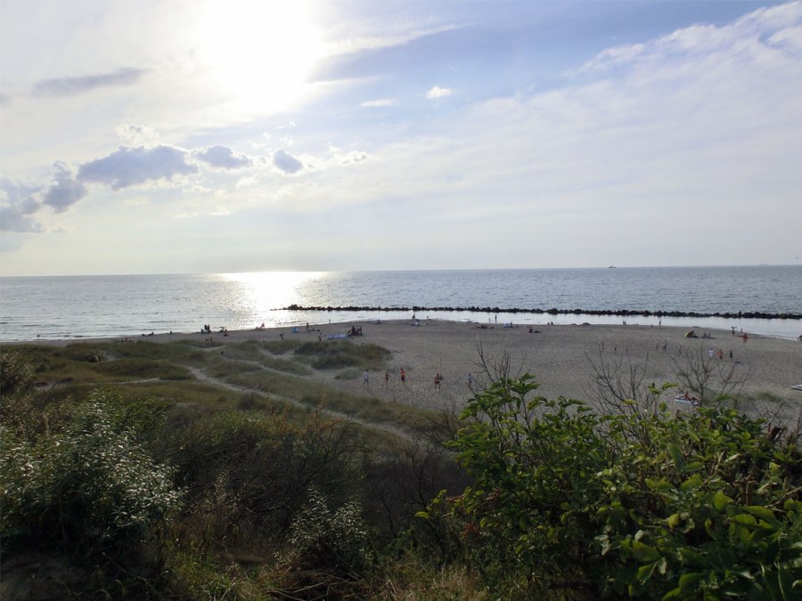 Aussicht auf die Ostsee, &copy; Kurverwaltung Ahrenshoop &middot; Foto Dana Schmidt