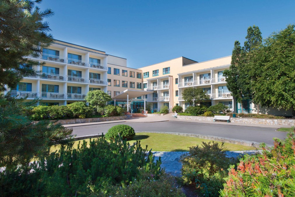 Außenansicht des Hotel Bernstein in Prerow, © VELA Prerow GmbH Außenansicht des Hotel Bernstein in Prerow, © VELA Prerow GmbH