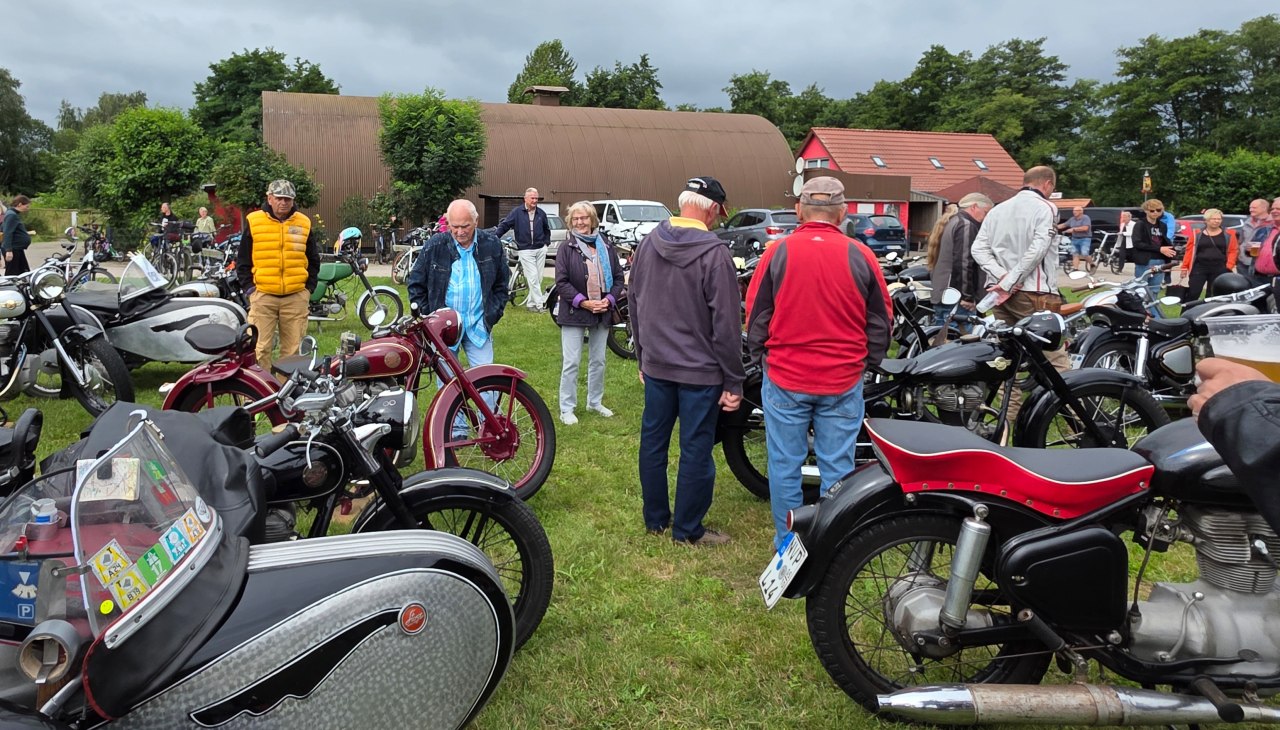 ODI's O - Oldtimertreffen, &copy; ODIs-O_Ostseebad Dierhagen2.jpg