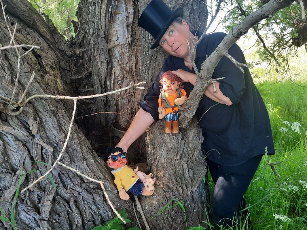 &copy; Birgit Schuster