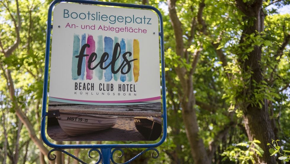 Schild Bootsliegeplatz in K&uuml;hlungsborn, &copy; feels Beach Club Hotel K&uuml;hlungsborn