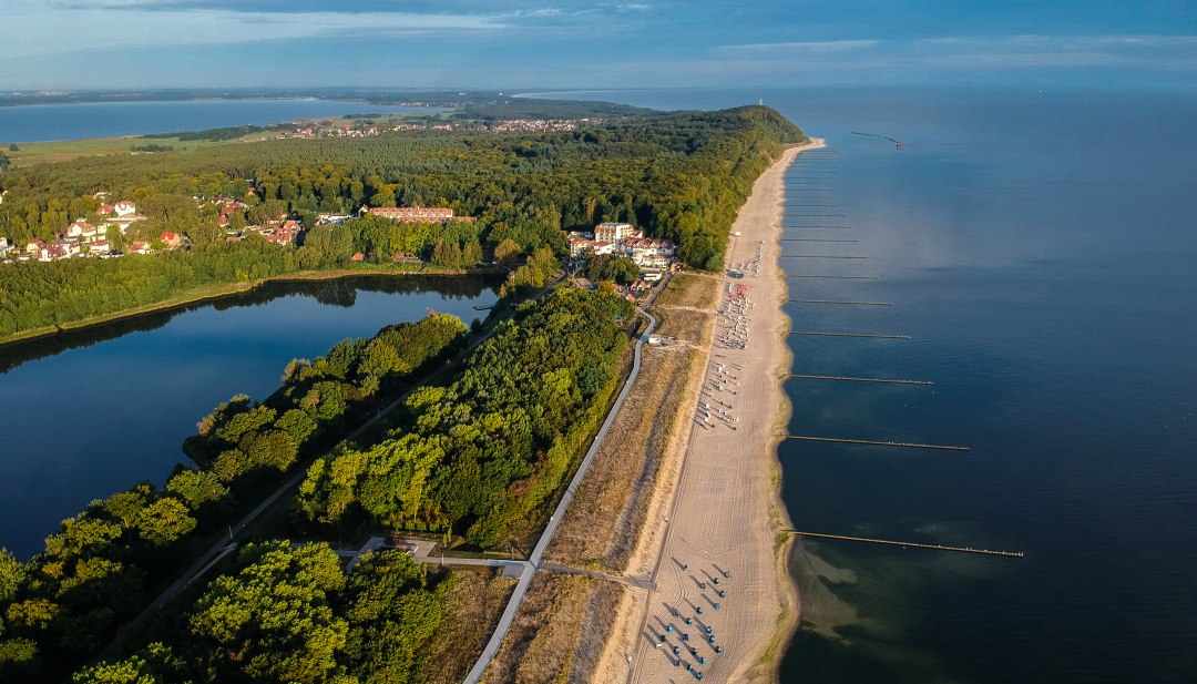 De K&ouml;lpinsee op de Streckelsberg op Usedom vanuit de lucht.
