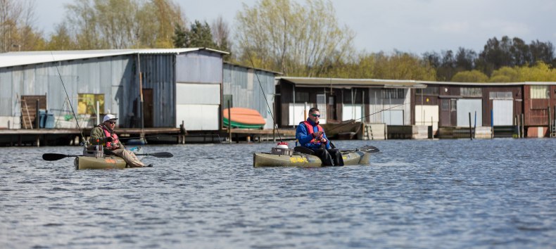 Vistocht per kajak op de Peene in het Mecklenburgse merengebied. // &copy; MV-T/L&auml;ufer
