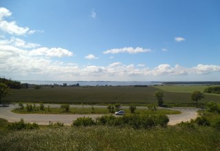 Tempelberg Bobbin - Aussicht über den Großen Jasmunder Bodden // © Tourismuszentrale Rügen Tempelberg Bobbin - Aussicht über den Großen Jasmunder Bodden // © Tourismuszentrale Rügen