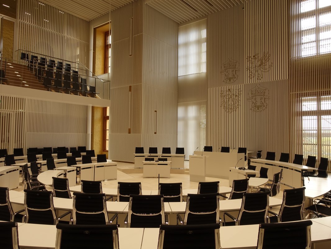 &copy; Landtag Plenarsaal