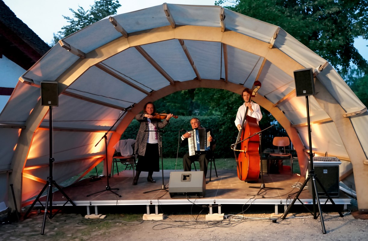 &copy; Ensemble Nachtigall