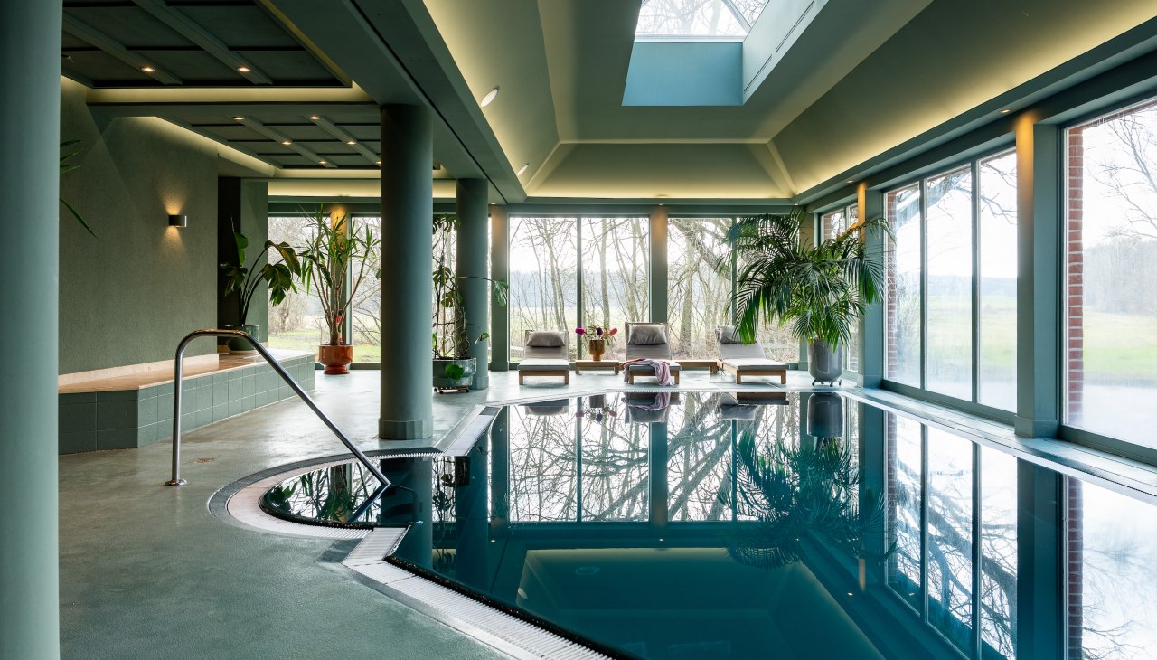 Spa und Pool, &copy; St. Oberholz / Pavel Becker