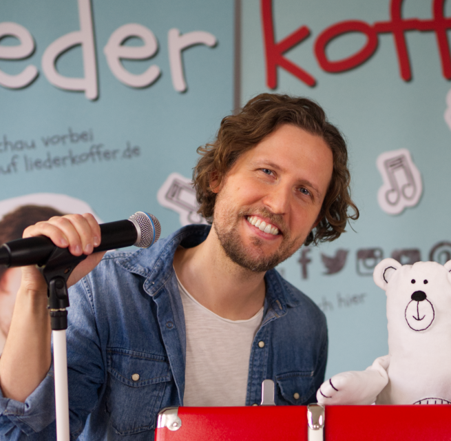 © Liederkoffer_Pressebild_Frank_Lemke_erh_071024.png © Liederkoffer_Pressebild_Frank_Lemke_erh_071024.png
