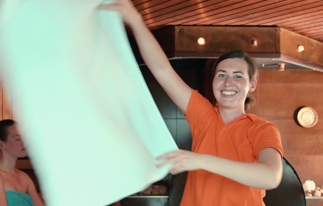 Sauna_Aufguss_1_beschnitten, &copy; Ahoi