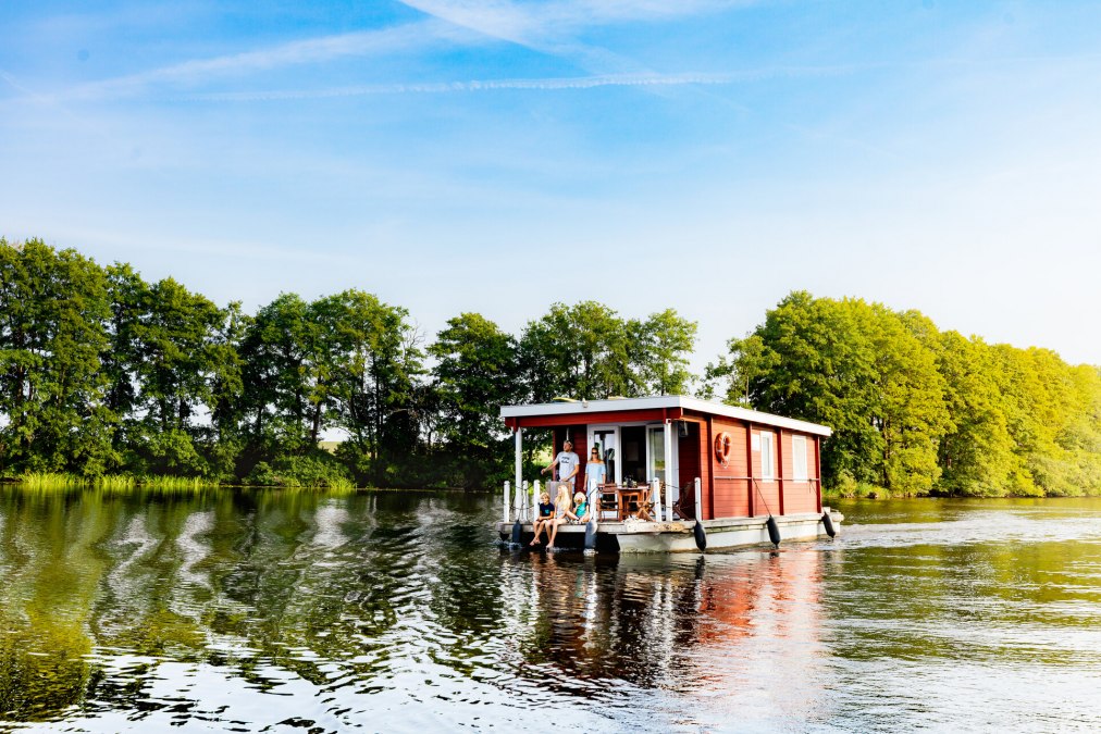 Ferien auf dem Hausboot, © TMV/Kirchgessner Ferien auf dem Hausboot, © TMV/Kirchgessner