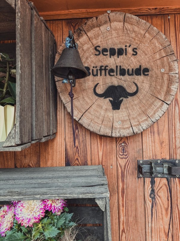 &copy; B&uuml;ffel- und Schafhof Z&uuml;sedom