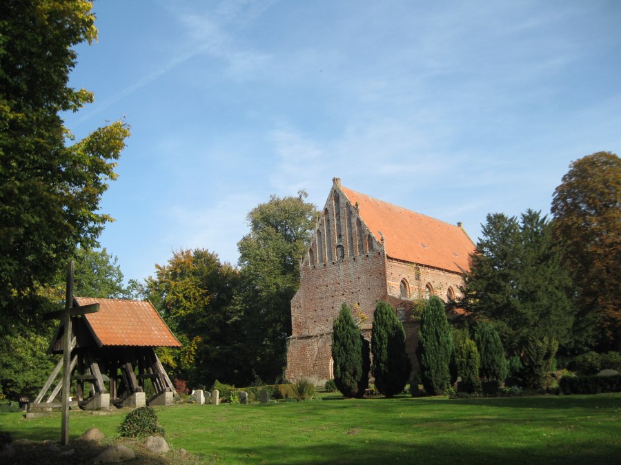 Kirche in Behrenhoff, &copy; Tourismusverband Vorpommern e.V.