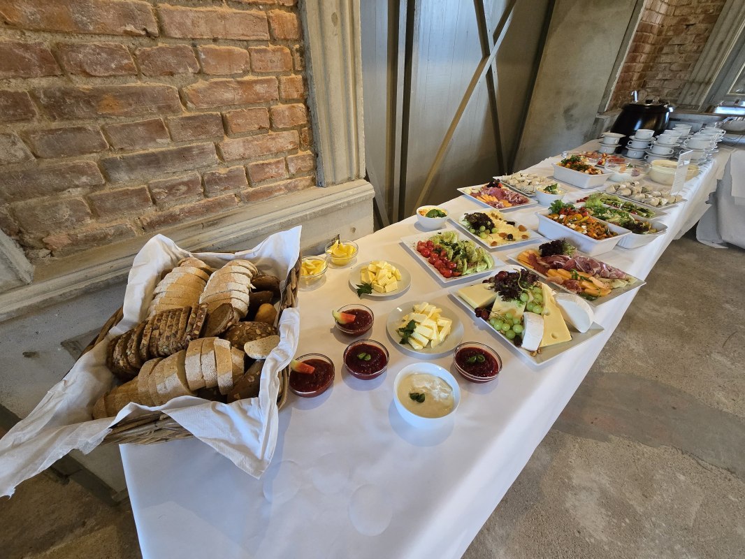 Brunchbuffet // &copy; Gudrun Pru&szlig; 2025