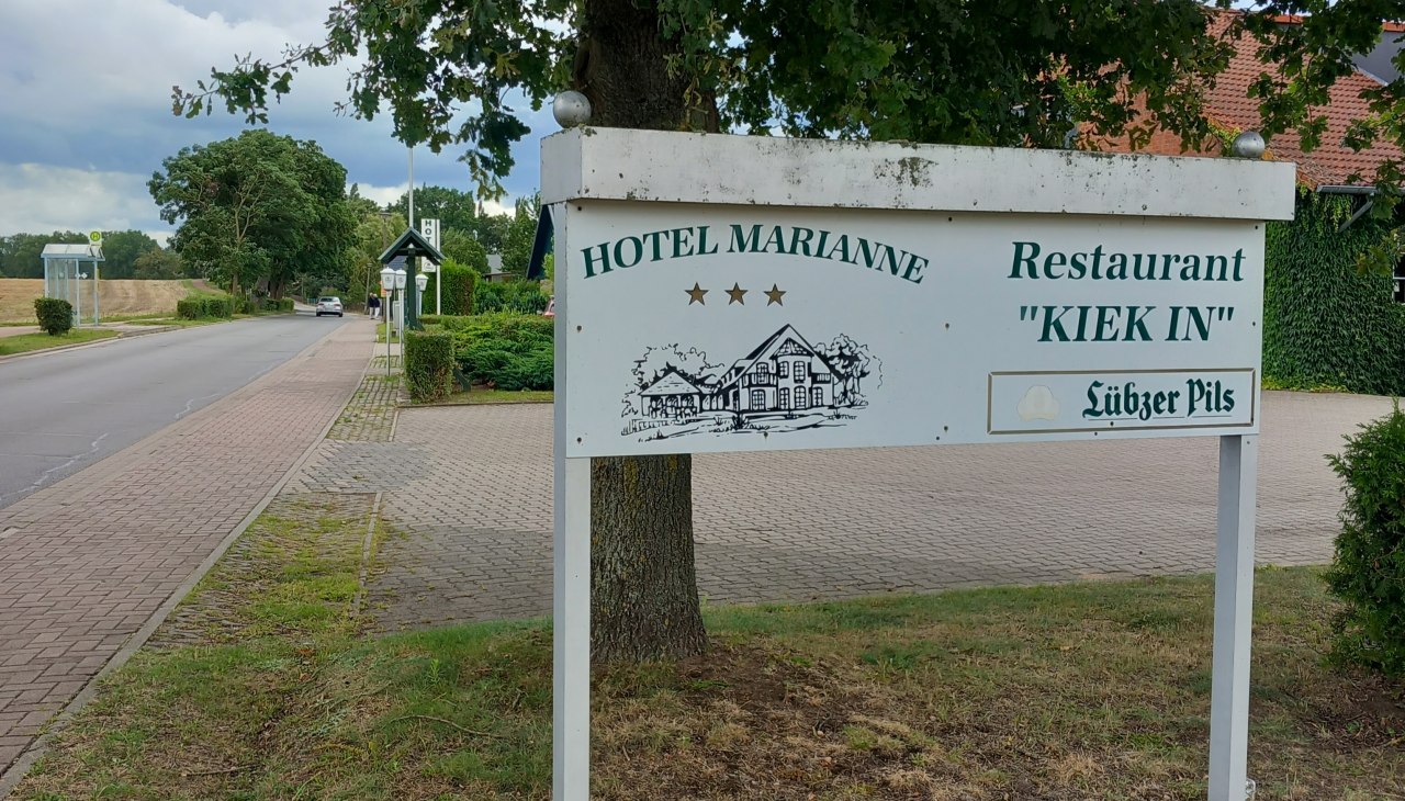 Haltestelle 2 Marianne, © Plauer Rundbus