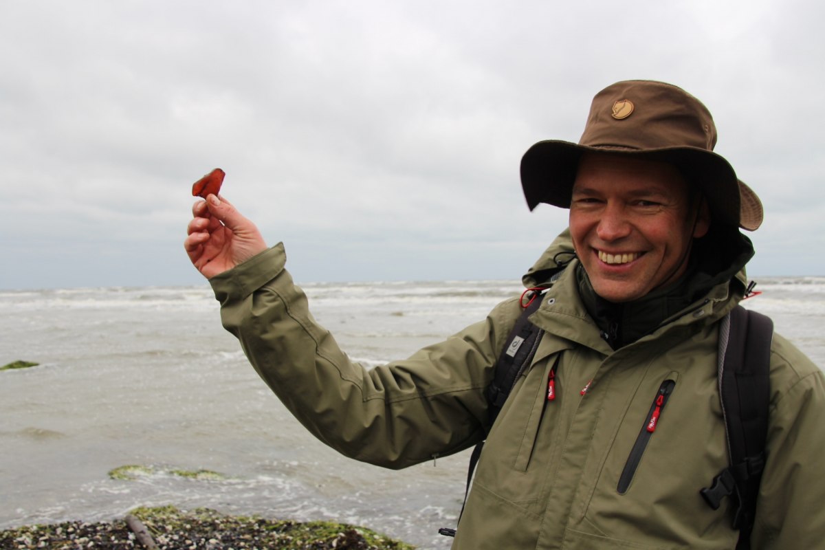 Amberwandeling met natuurgids Martin Hagemann // &copy; Carolyne Parent