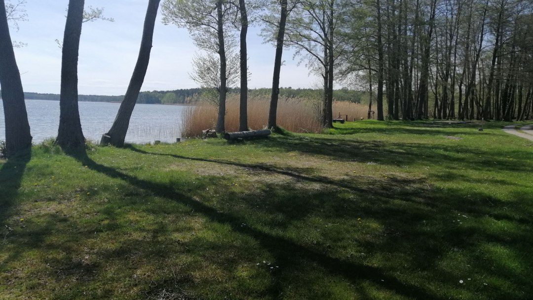 Stellplätze direkt am Jabelschen See mit uneingeschränktem Seeblick, © A. Pape Stellplätze direkt am Jabelschen See mit uneingeschränktem Seeblick, © A. Pape