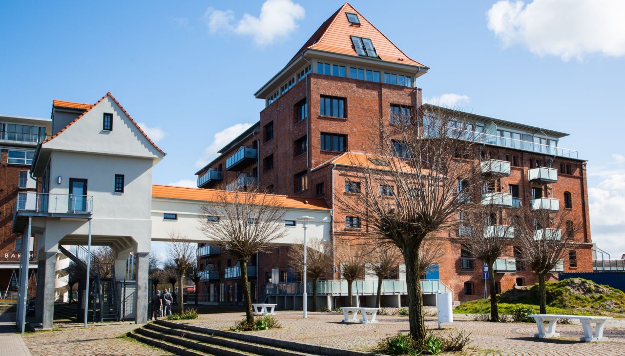 Apartmenthaus am Barther Hafen, &copy; Arndt Gl&auml;ser Stadt Barth