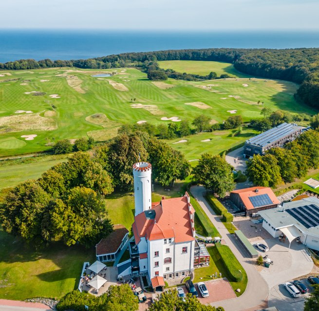 Luchtfoto van het kasteel Ranzow, &copy; Schloss Ranzow / FotoArt Mirko Boy