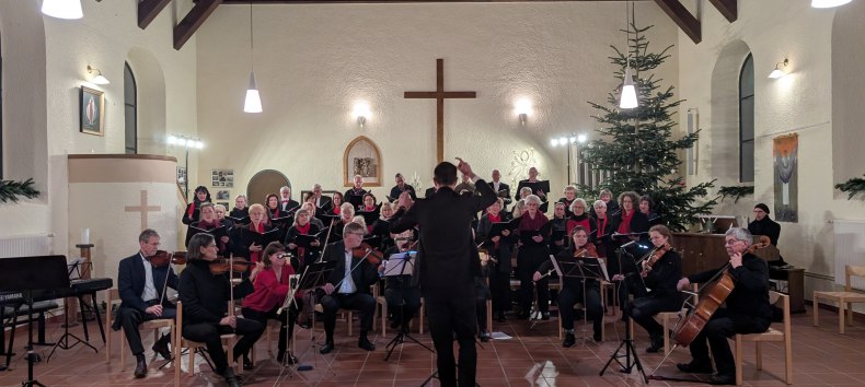 Adventskonzert in der Kirche Rechlin Nord im Dezember 2025 // © Konzertchor Neustrelitz e.V. Adventskonzert in der Kirche Rechlin Nord im Dezember 2025 // © Konzertchor Neustrelitz e.V.
