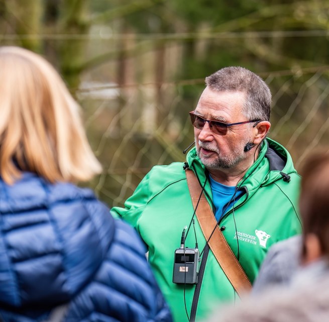 Eine Themenf&uuml;hrung im Zoo Rostock. // &copy; Zoo Rostock/ Dr&uuml;bbisch