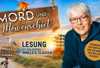 F&uuml;r ihre Kriminalromane schreibt die Autorin unter dem Namen Smilla S. Clausen. Smilla S. Clausen ist au&szlig;erdem seit Kurzem Mitglied bei den &bdquo;M&ouml;rderischen Schwestern&ldquo;, dem Netzwerk deutschsprachiger Krimiautorinnen. // &copy; Goldlichtstudios / cover and art &ndash; dream design