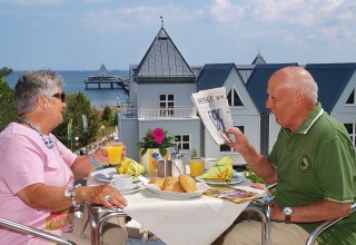Kaffeepause auf der Terrasse des Appartements // © Kurhotel zu Heringsdorf GmbH & Co. KG Kaffeepause auf der Terrasse des Appartements // © Kurhotel zu Heringsdorf GmbH & Co. KG